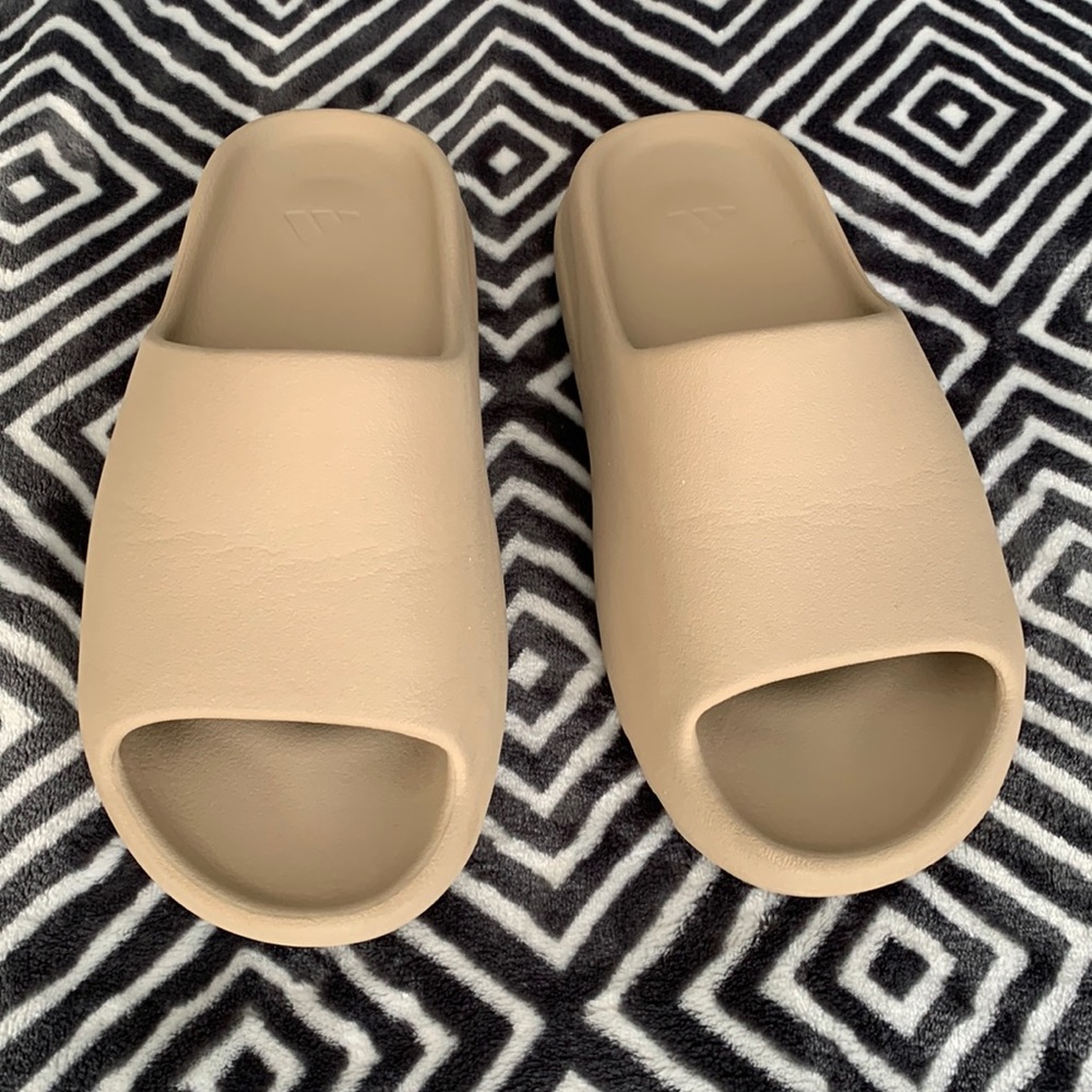 Yeezy Slide Adidas